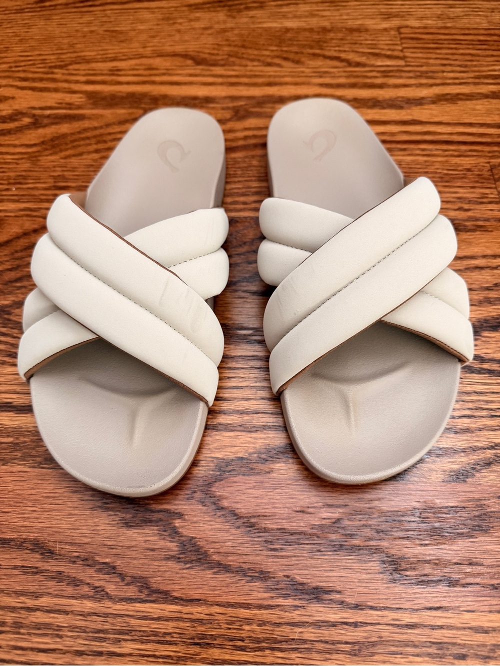 Olukai Hila slide sandal